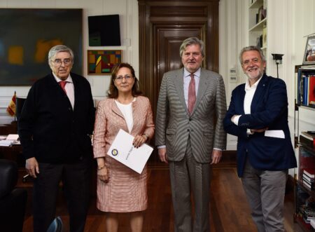 Méndez de Vigo, receptivo a la inclusión del estudio de los medios en la Ley de Educación