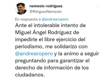 El presidente de la FAPE califica de “intolerable” el empujón de Miguel Ángel Rodríguez a Andrea Ropero