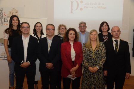 3 MAYO | Eduardo Barrero y Pilar Martínez reciben las Medallas de Honor del Periodista de la Asociación de la Prensa de Málaga