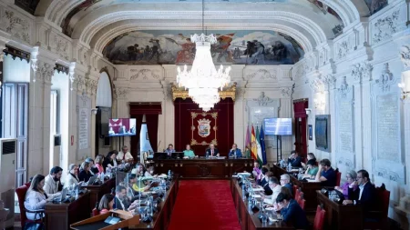 El Ayuntamiento aprueba conceder la Medalla de la Ciudad a la Asociación de la Prensa coincidiendo con su 120 aniversario