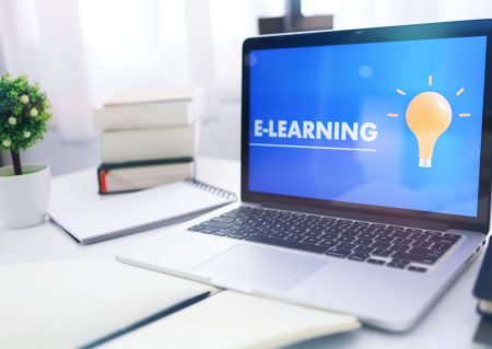 Descuento en los cursos online sobre herramientas digitales y periodismo igualitario del Colegio de Periodistas de Andalucía