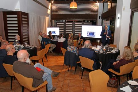 Costa Press Club analiza cómo el periodismo puede salvar vidas en emergencias en la Costa del Sol