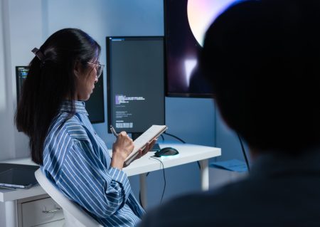 Incrementan las amenazas contra mujeres periodistas en Internet