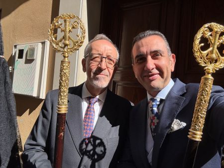 La Asociación de la Prensa de Málaga acompaña en Lunes Santo a la Cofradía de los Gitanos