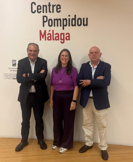 El periodista Ángel Escalera participa en una nueva edición de Talks HRUM sobre el modelo farmacéutico español