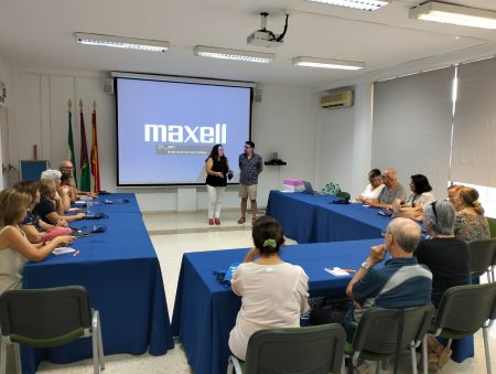 Los Talleres Municipales de Alfabetización Mediática ‘Comunicar en red’ llega a tres nuevos distritos de Málaga